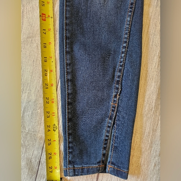 Pilcro and The Letterpress Anthropologie Mid-Rise Skinny Jean •Size 28• No Holes - Picture 8 of 10